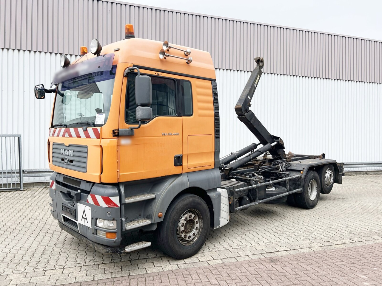 MAN TGA 26.440 6X2-2 BL TGA 26.440 6X2-2 BL, Liftachse - Haakarmsysteem vrachtwagen: afbeelding 1 MAN TGA 26.440 6X2-2 BL TGA 26.440 6X2-2 BL, Liftachse - Haakarmsysteem vrachtwagen: afbeelding 1