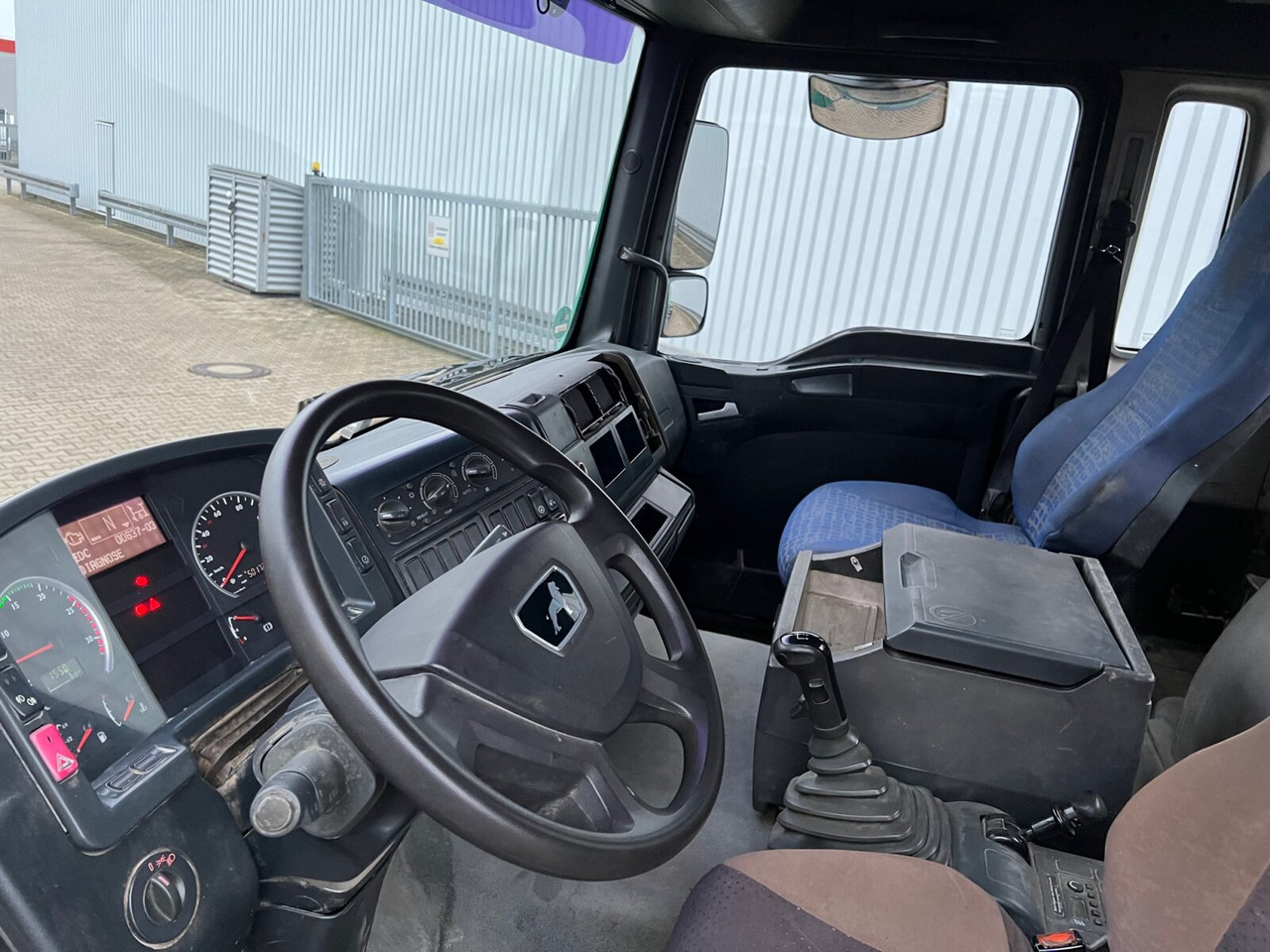 MAN TGA 26.463 6x4 BB TGA 26.463 6x4 BB - Haakarmsysteem vrachtwagen: afbeelding 3 MAN TGA 26.463 6x4 BB TGA 26.463 6x4 BB - Haakarmsysteem vrachtwagen: afbeelding 3