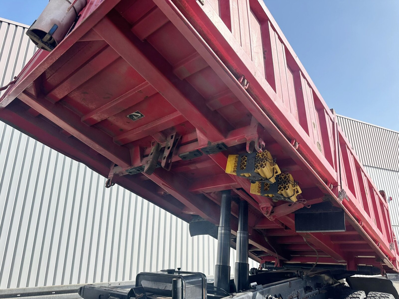 Kipper vrachtwagen MAN TGA 35.400/440 8x4 BB TGA 35.400/440 8x4 BB: afbeelding 12