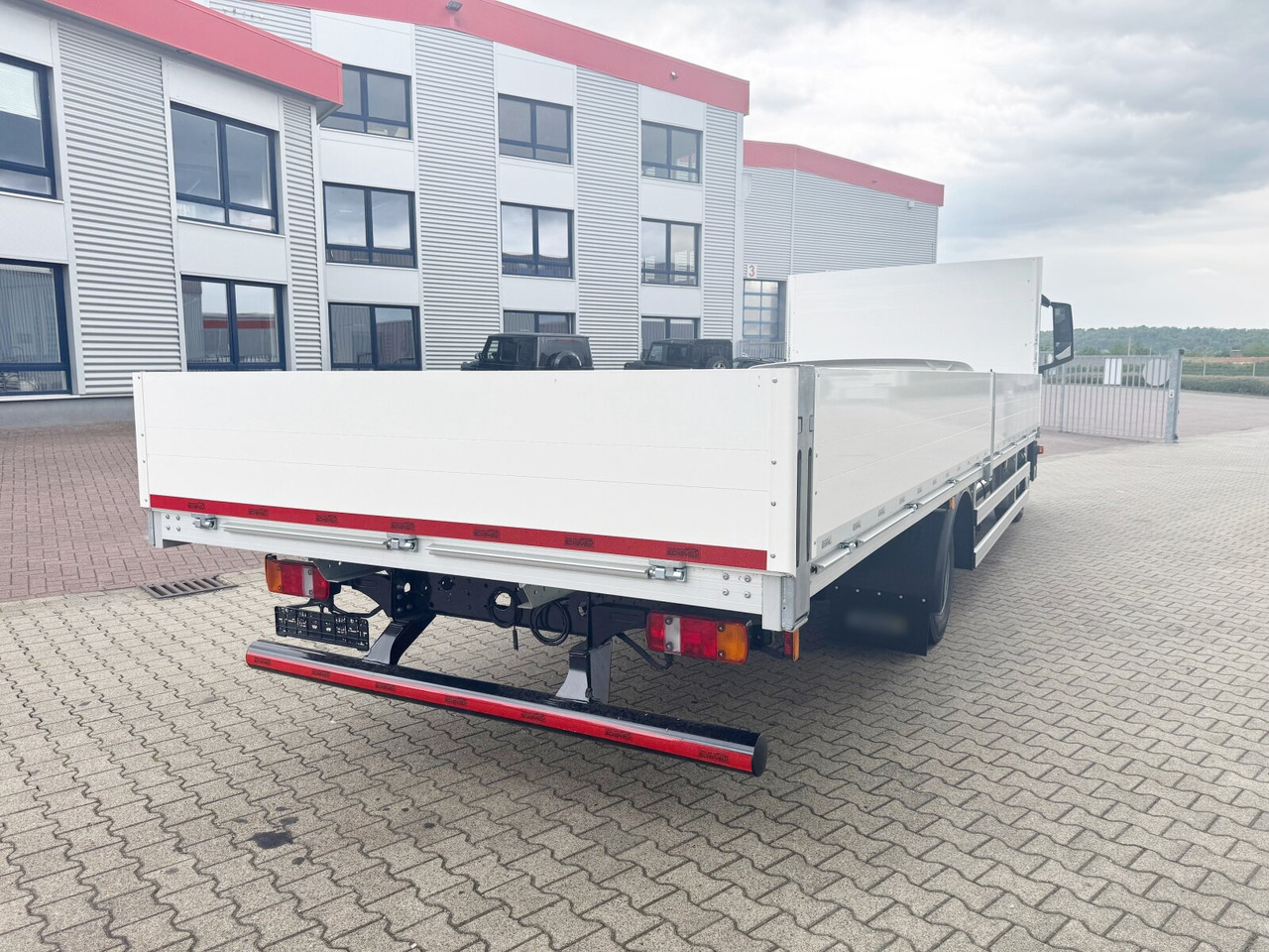 Nieuw Vrachtwagen met open laadbak MAN TGL 12.190 4x2 BL TGL 12.190 4x2 BL: afbeelding 10