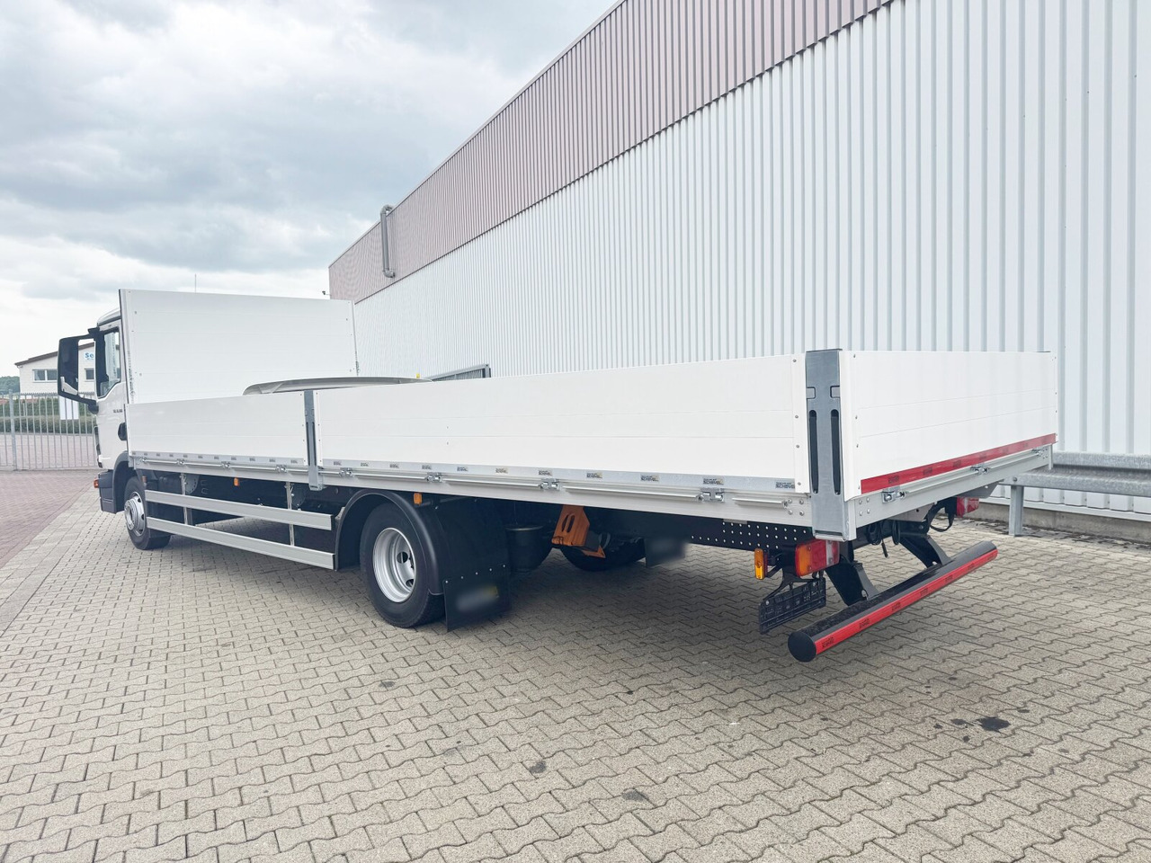 Nieuw Vrachtwagen met open laadbak MAN TGL 12.190 4x2 BL TGL 12.190 4x2 BL: afbeelding 12
