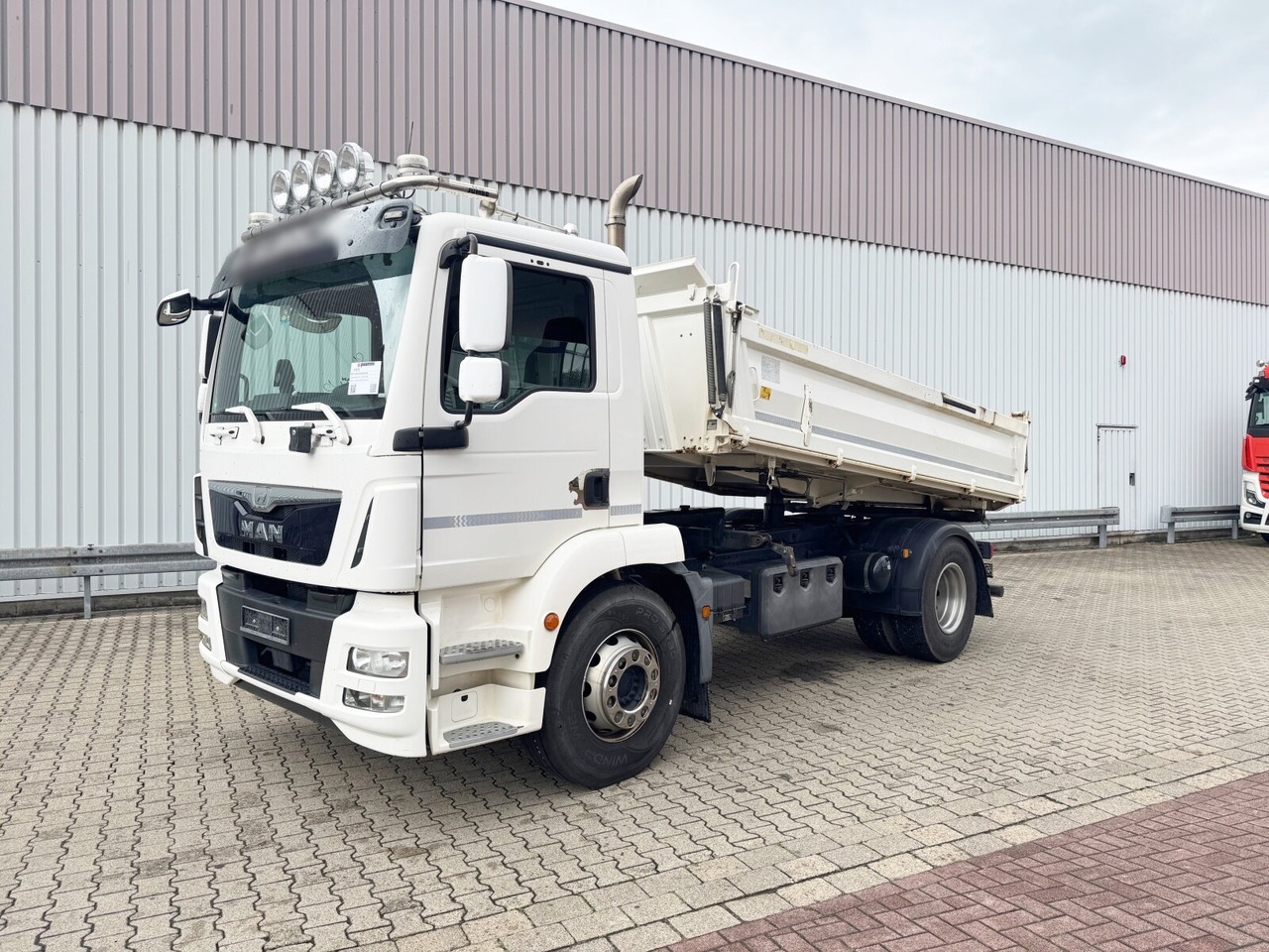 MAN TGM 18.340 4x2 BL TGM 18.340 4x2 BL - Kipper vrachtwagen: afbeelding 1 MAN TGM 18.340 4x2 BL TGM 18.340 4x2 BL - Kipper vrachtwagen: afbeelding 1