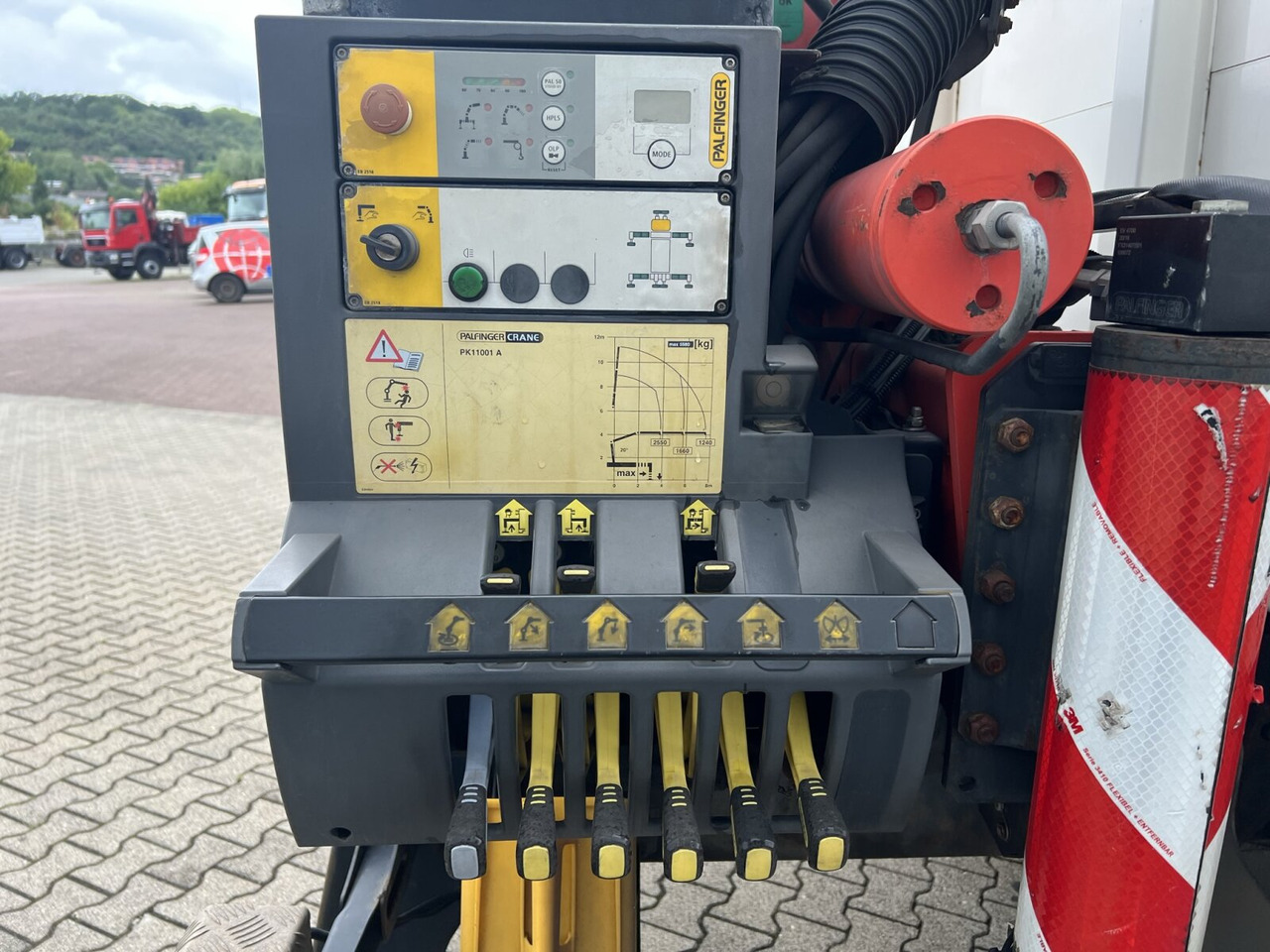 Kraanwagen, Vrachtwagen met open laadbak MAN TGM 26.340 6X2-4 LL TGM 26.340 6X2-4 LL, Lenk-/Liftachse, Heckkran Palfinger PK 11001, faltbar: afbeelding 15
