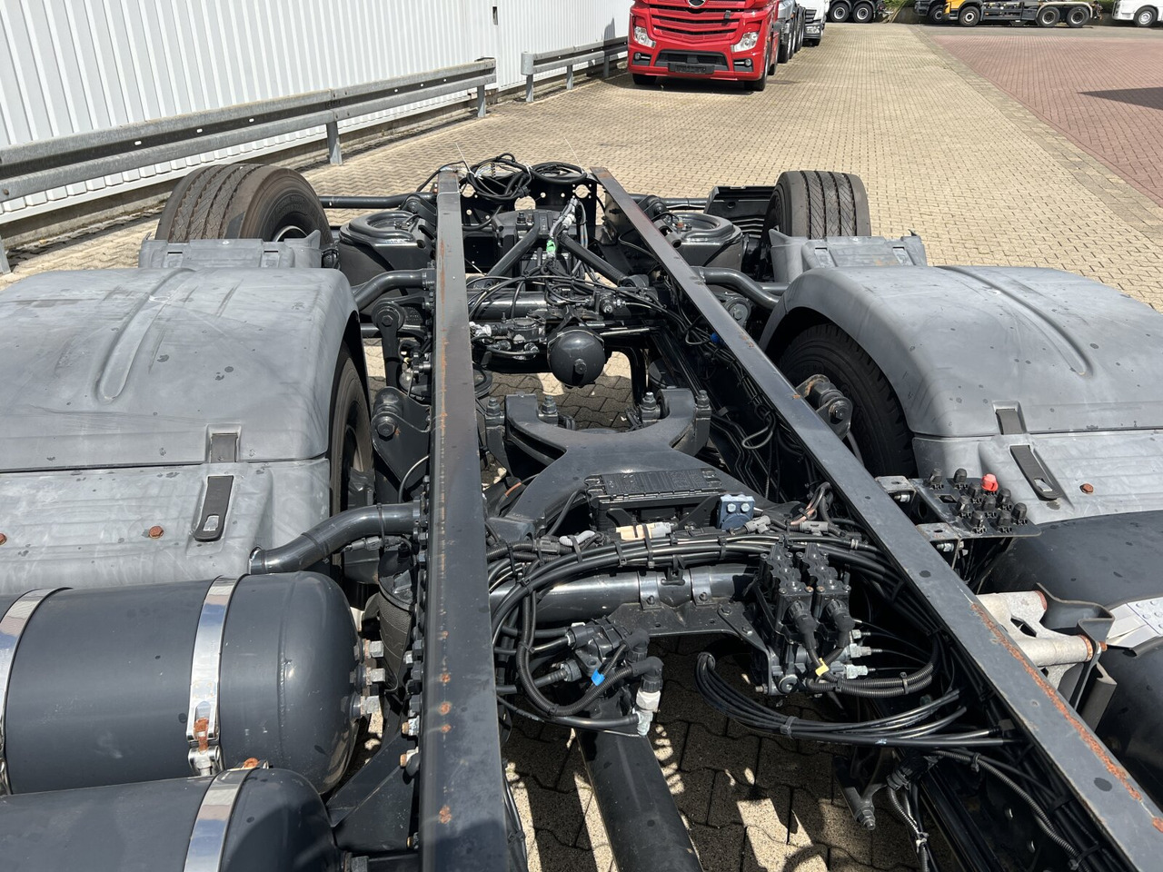 MAN TGS 26.320 6X2-4 BL TGS 26.320 6X2-4 BL, Lenk-/Liftachse, Rechtslenker, Export Only! - Chassis vrachtwagen: afbeelding 3 MAN TGS 26.320 6X2-4 BL TGS 26.320 6X2-4 BL, Lenk-/Liftachse, Rechtslenker, Export Only! - Chassis vrachtwagen: afbeelding 3