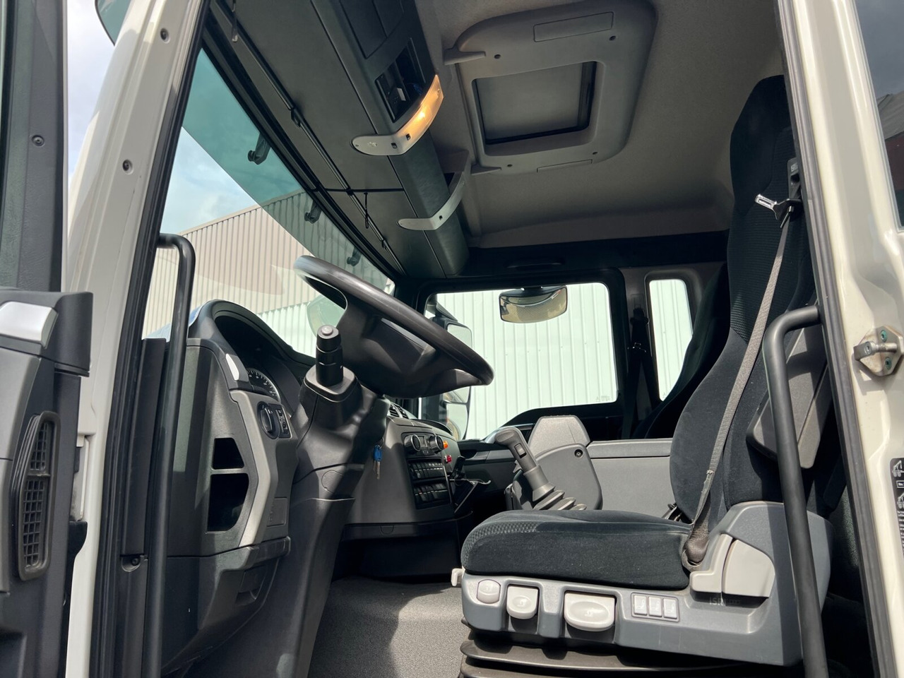 MAN TGS 26.360/400 6x2-4 BL TGS 26.360/400 6x2-4 BL, Lenk-/Lift, Kran Atlas AK 206.3E A5, Funk - Kraanwagen, Vrachtwagen met open laadbak: afbeelding 2 MAN TGS 26.360/400 6x2-4 BL TGS 26.360/400 6x2-4 BL, Lenk-/Lift, Kran Atlas AK 206.3E A5, Funk - Kraanwagen, Vrachtwagen met open laadbak: afbeelding 2