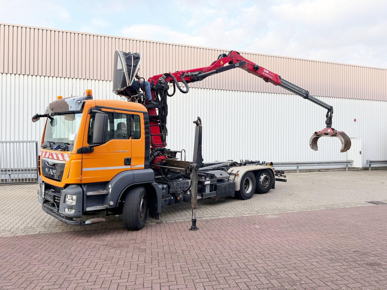 MAN TGS 26.400 6x2-4 BL TGS 26.400 6x2-4 BL, Motorabtrieb, Lenk-/Liftachse, Kran Epsilon Q180ZR95TR - Haakarmsysteem vrachtwagen, Kraanwagen: afbeelding 1 MAN TGS 26.400 6x2-4 BL TGS 26.400 6x2-4 BL, Motorabtrieb, Lenk-/Liftachse, Kran Epsilon Q180ZR95TR - Haakarmsysteem vrachtwagen, Kraanwagen: afbeelding 1