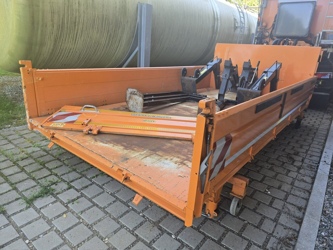 MAN TGS 28.400 6x4-4 BL TGS 28.400 6x4-4 BL, EEV, Lenk-/Liftachse, Wechselsystem Kipper/Salzsteuer - Kipper vrachtwagen: afbeelding 2 MAN TGS 28.400 6x4-4 BL TGS 28.400 6x4-4 BL, EEV, Lenk-/Liftachse, Wechselsystem Kipper/Salzsteuer - Kipper vrachtwagen: afbeelding 2