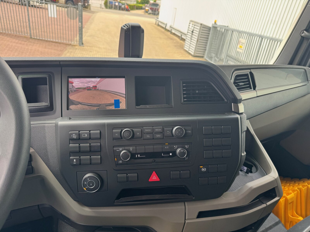 MAN TGS 33.480 6x6 BB CH TGS 33.480 6x6 BB CH, Hohe Bauart, Nebenantrieb - Chassis vrachtwagen: afbeelding 3 MAN TGS 33.480 6x6 BB CH TGS 33.480 6x6 BB CH, Hohe Bauart, Nebenantrieb - Chassis vrachtwagen: afbeelding 3