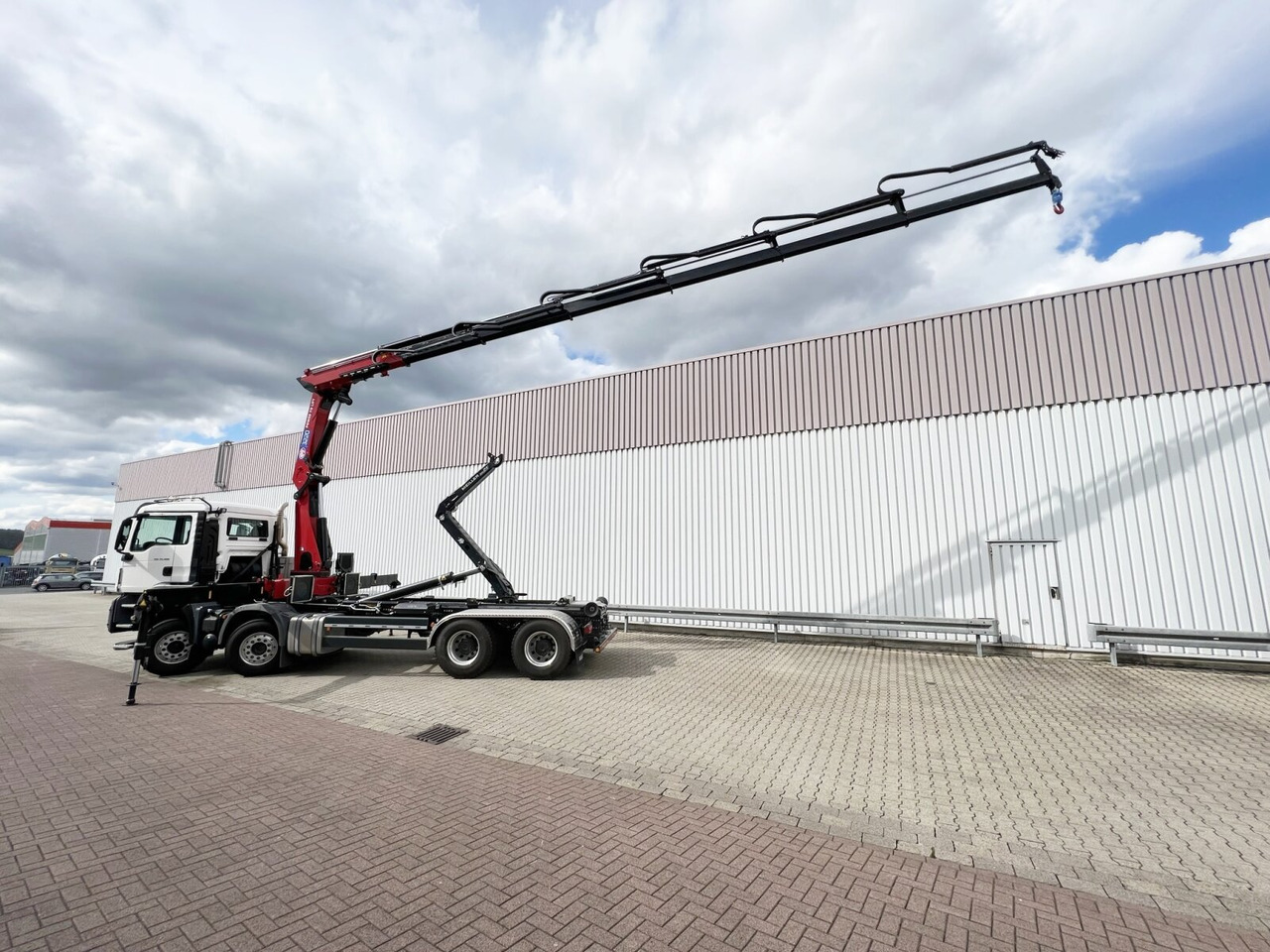 Nieuw Haakarmsysteem vrachtwagen, Kraanwagen MAN TGS 35.480 8X4 BL TGS 35.480 8X4 BL, Intarder, Kran HMF 3220-K6, 4-fach Abstützung, Funk: afbeelding 12
