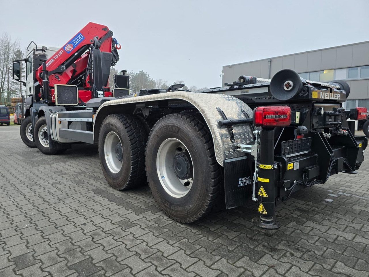 MAN TGS 35.480 8X4 BL TGS 35.480 8X4 BL, Intarder, Kran HMF 3220-K6, 4-fach Abstützung, Funk - Haakarmsysteem vrachtwagen, Kraanwagen: afbeelding 4 MAN TGS 35.480 8X4 BL TGS 35.480 8X4 BL, Intarder, Kran HMF 3220-K6, 4-fach Abstützung, Funk - Haakarmsysteem vrachtwagen, Kraanwagen: afbeelding 4