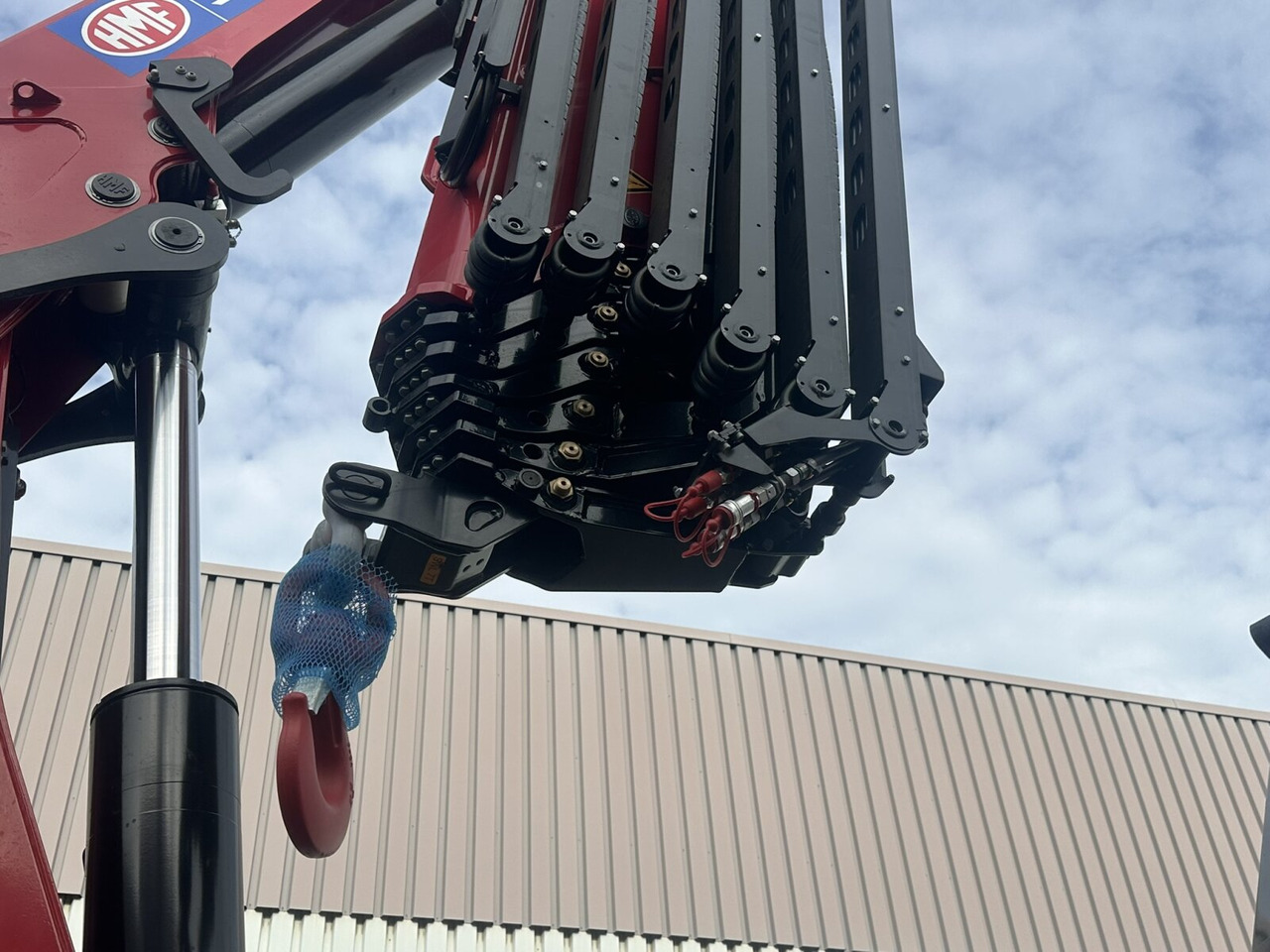 MAN TGS 35.480 8X4 BL TGS 35.480 8X4 BL, Intarder, Kran HMF 3220-K6, 4-fach Abstützung, Funk - Haakarmsysteem vrachtwagen, Kraanwagen: afbeelding 4 MAN TGS 35.480 8X4 BL TGS 35.480 8X4 BL, Intarder, Kran HMF 3220-K6, 4-fach Abstützung, Funk - Haakarmsysteem vrachtwagen, Kraanwagen: afbeelding 4