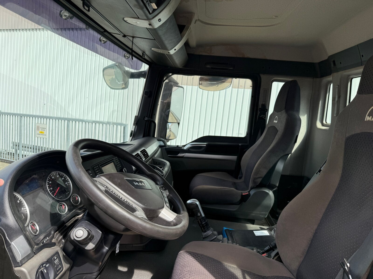 MAN TGS 35.480 8x4 BL TGS 35.480 8x4 BL, PriTarder, Navi - Haakarmsysteem vrachtwagen: afbeelding 4 MAN TGS 35.480 8x4 BL TGS 35.480 8x4 BL, PriTarder, Navi - Haakarmsysteem vrachtwagen: afbeelding 4