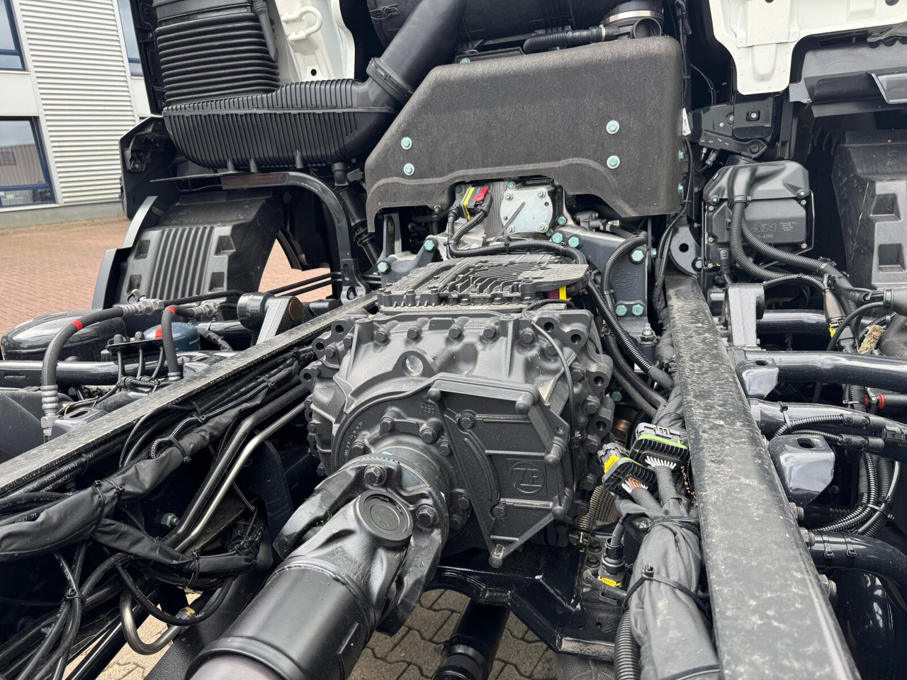 MAN TGS 35.480 8x8 BB CH TGS 35.480 8x8 BB CH, Hohe Bauart, Nebenantrieb - Haakarmsysteem vrachtwagen: afbeelding 2 MAN TGS 35.480 8x8 BB CH TGS 35.480 8x8 BB CH, Hohe Bauart, Nebenantrieb - Haakarmsysteem vrachtwagen: afbeelding 2