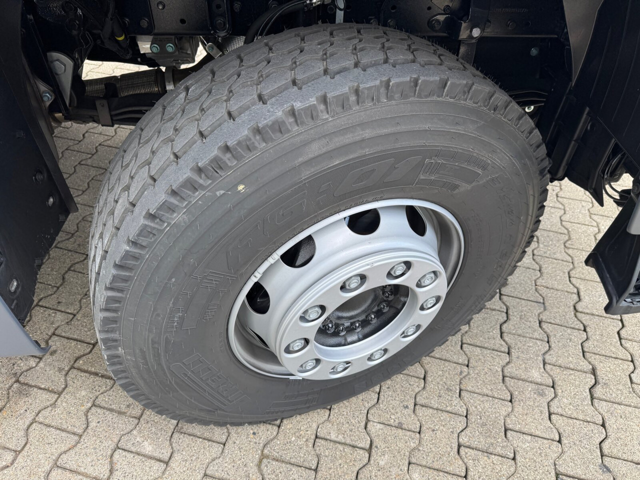 MAN TGS 41.440/480 8x4 BB TGS 41.440/480 8x4 BB, Mulde ca. 16m³ mit hydraulischer Heckklappe, mehrfach VORHANDEN - Chassis vrachtwagen: afbeelding 3 MAN TGS 41.440/480 8x4 BB TGS 41.440/480 8x4 BB, Mulde ca. 16m³ mit hydraulischer Heckklappe, mehrfach VORHANDEN - Chassis vrachtwagen: afbeelding 3