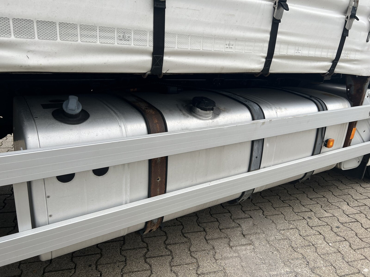 MAN TGX 18.400 4X2 BL TGX 18.400 4X2 BL, Fahrschule, 2x AHK, 6 Sitzer - Vrachtwagen met open laadbak: afbeelding 4 MAN TGX 18.400 4X2 BL TGX 18.400 4X2 BL, Fahrschule, 2x AHK, 6 Sitzer - Vrachtwagen met open laadbak: afbeelding 4