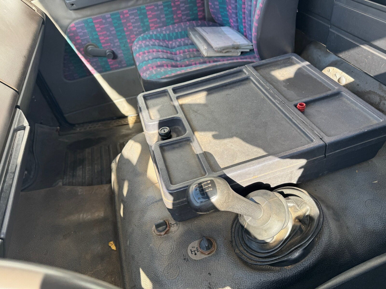 Mercedes-Benz 1314 K 4x2 1314 K 4x2, 6-Zylinder Motor, 2x AHK - Kipper vrachtwagen: afbeelding 4 Mercedes-Benz 1314 K 4x2 1314 K 4x2, 6-Zylinder Motor, 2x AHK - Kipper vrachtwagen: afbeelding 4