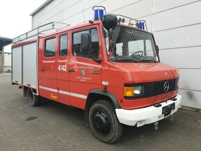 Mercedes-Benz 814 D TLF 8/6 4x2 814 D TLF 8/6 4x2, DOKA, Feuerwehr - Brandweerwagen: afbeelding 1 Mercedes-Benz 814 D TLF 8/6 4x2 814 D TLF 8/6 4x2, DOKA, Feuerwehr - Brandweerwagen: afbeelding 1
