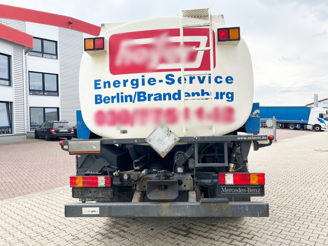 Mercedes-Benz Actros 1841 L 4x2 Actros 1841 L 4x2, Esterer-Tankaufbau, 3 Kammern, 14.000l, ADR - Tankwagen: afbeelding 2 Mercedes-Benz Actros 1841 L 4x2 Actros 1841 L 4x2, Esterer-Tankaufbau, 3 Kammern, 14.000l, ADR - Tankwagen: afbeelding 2