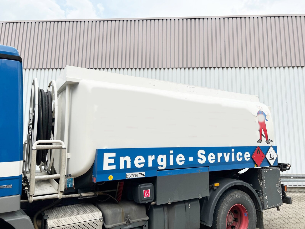 Mercedes-Benz Actros 1841 L 4x2 Actros 1841 L 4x2, Esterer-Tankaufbau, 3 Kammern, 14.000l, ADR - Tankwagen: afbeelding 5 Mercedes-Benz Actros 1841 L 4x2 Actros 1841 L 4x2, Esterer-Tankaufbau, 3 Kammern, 14.000l, ADR - Tankwagen: afbeelding 5