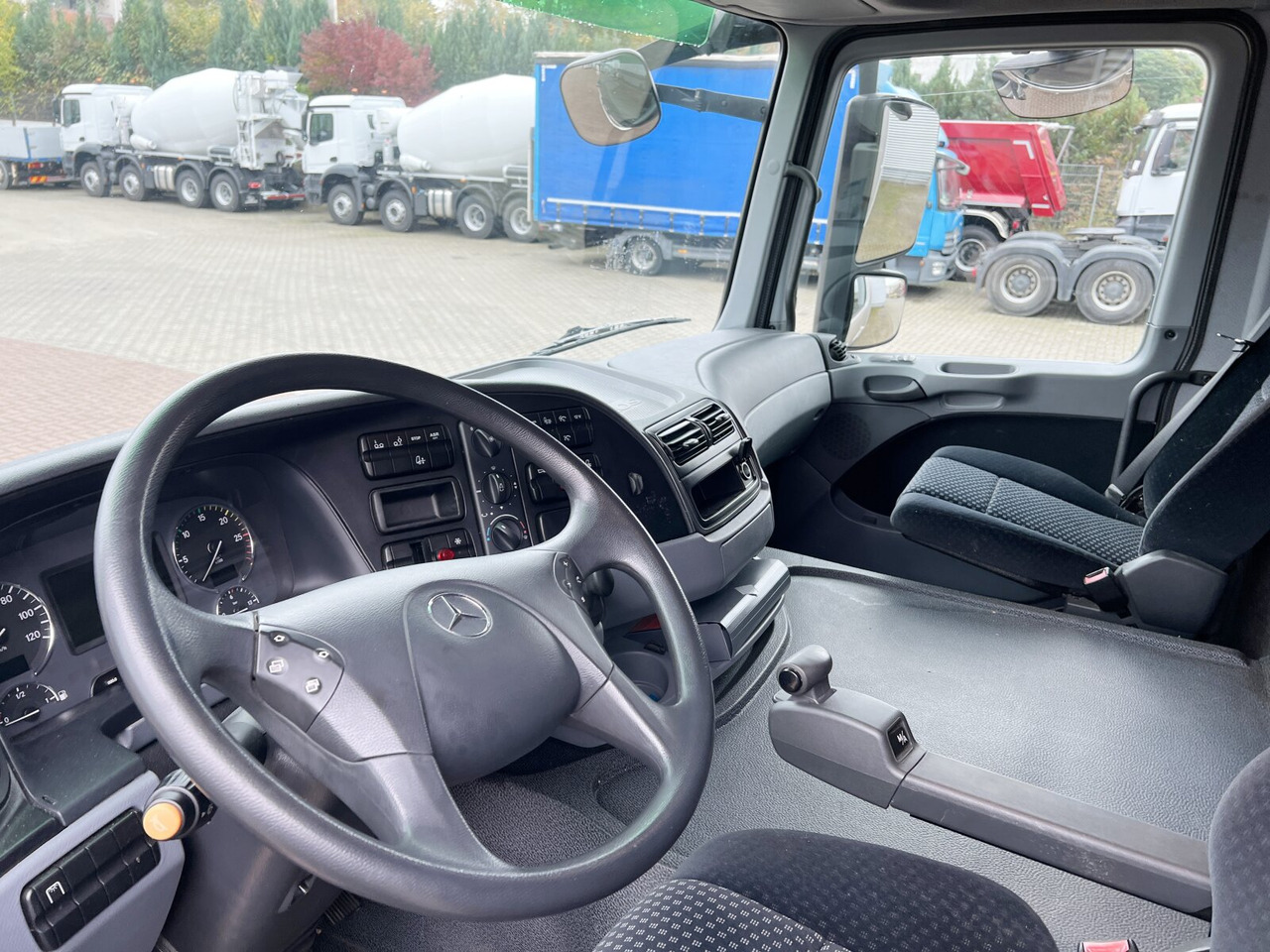 Mercedes-Benz Actros 2532 L 6x2 Actros 2532 L 6x2, Liftachse, LBW Dhollandia - Bakwagen: afbeelding 2 Mercedes-Benz Actros 2532 L 6x2 Actros 2532 L 6x2, Liftachse, LBW Dhollandia - Bakwagen: afbeelding 2