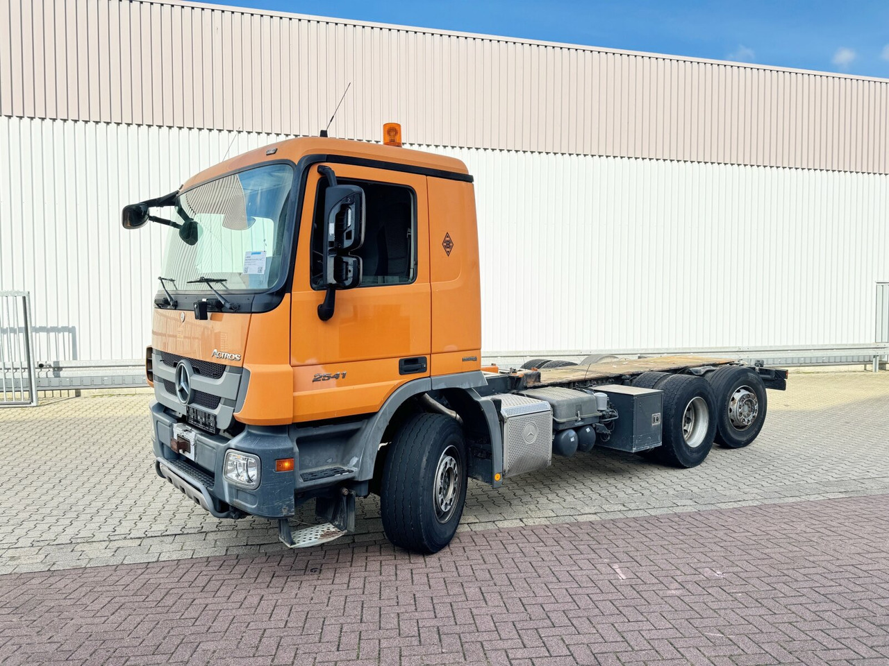 Mercedes-Benz Actros 2541 L 6x2 Actros 2541 L 6x2, Lenk-/Liftachse - Chassis vrachtwagen: afbeelding 1 Mercedes-Benz Actros 2541 L 6x2 Actros 2541 L 6x2, Lenk-/Liftachse - Chassis vrachtwagen: afbeelding 1