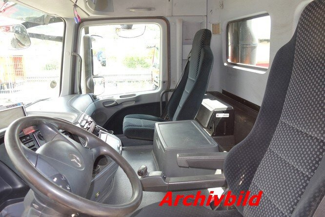 Mercedes-Benz Actros 2551 L 6x2 Actros 2551L/6x2, Lenk-Liftachse V 8 Motor - Chassis vrachtwagen: afbeelding 3 Mercedes-Benz Actros 2551 L 6x2 Actros 2551L/6x2, Lenk-Liftachse V 8 Motor - Chassis vrachtwagen: afbeelding 3