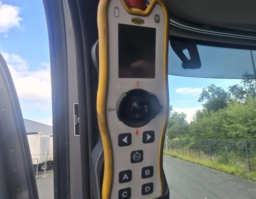 Mercedes-Benz Actros 2552 L 6x2 Actros 2552 L 6x2, Lenk/Lift, Retarder, GigaSpace, LED, Motorabtrieb, Meiller Tectrum, Funk - Haakarmsysteem vrachtwagen: afbeelding 2 Mercedes-Benz Actros 2552 L 6x2 Actros 2552 L 6x2, Lenk/Lift, Retarder, GigaSpace, LED, Motorabtrieb, Meiller Tectrum, Funk - Haakarmsysteem vrachtwagen: afbeelding 2