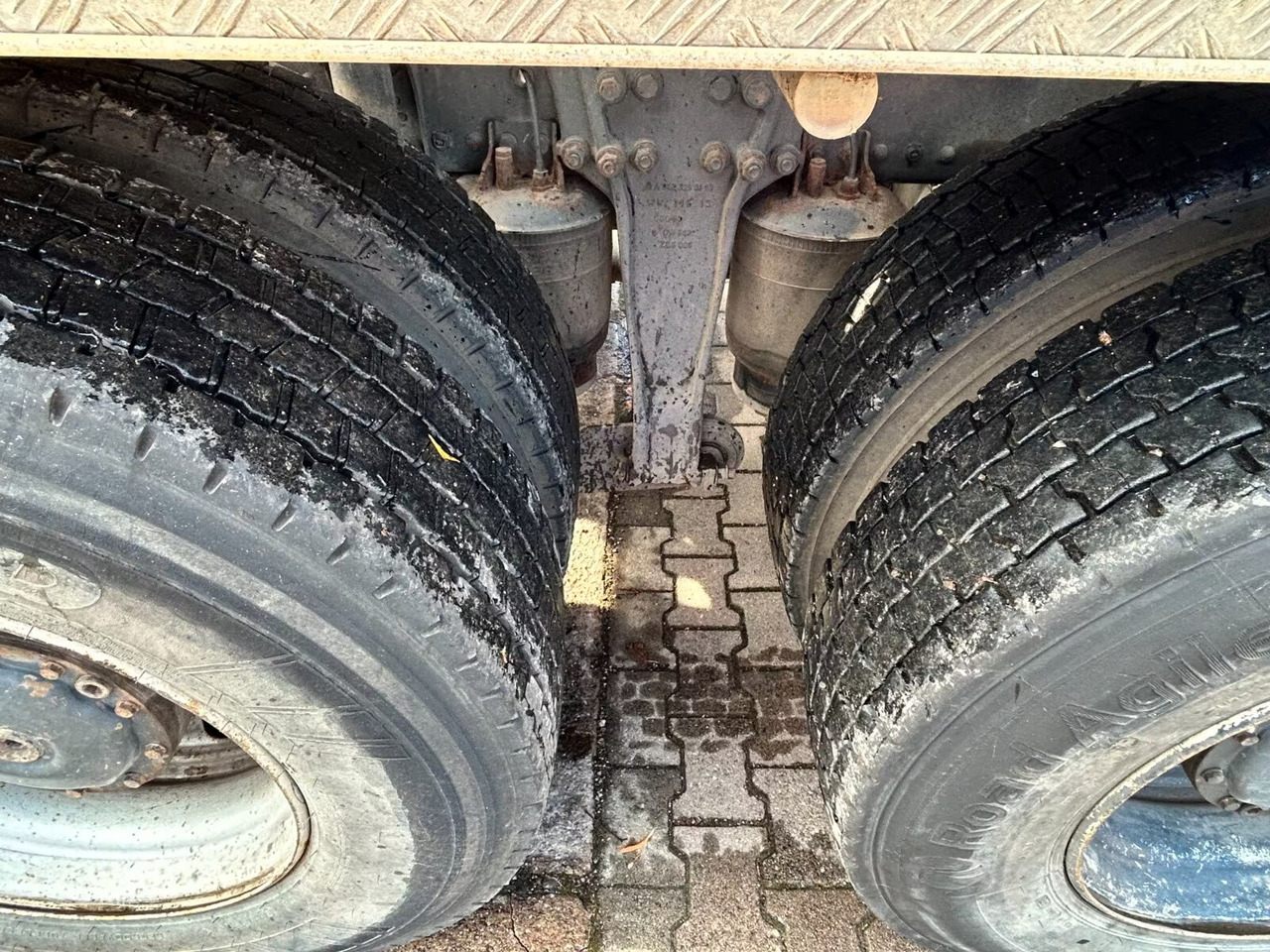 Mercedes-Benz Actros 2644 L 6x4 Actros 2644 L 6x4 - Haakarmsysteem vrachtwagen: afbeelding 4 Mercedes-Benz Actros 2644 L 6x4 Actros 2644 L 6x4 - Haakarmsysteem vrachtwagen: afbeelding 4