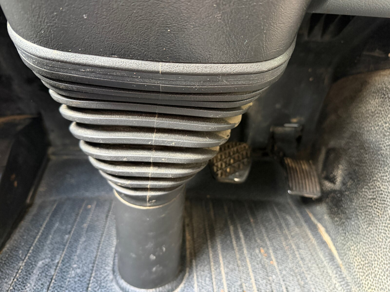 Mercedes-Benz Actros 2644 L 6x4 Actros 2644 L 6x4 - Haakarmsysteem vrachtwagen: afbeelding 3 Mercedes-Benz Actros 2644 L 6x4 Actros 2644 L 6x4 - Haakarmsysteem vrachtwagen: afbeelding 3