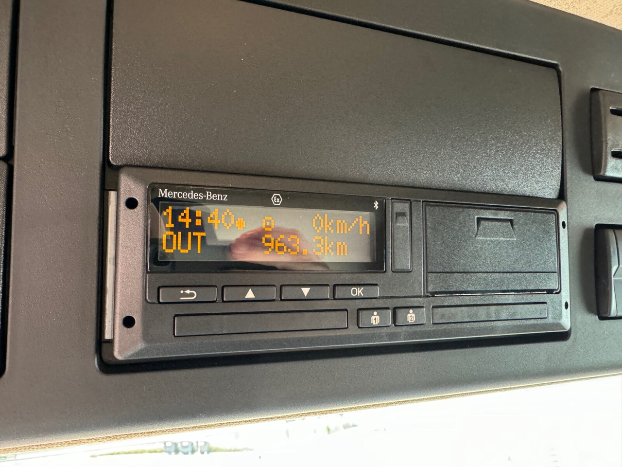 Mercedes-Benz Actros 2645 L 6x4 Actros 2645 L 6x4, MultimediaCockpit, Motorabtrieb, Funk - Haakarmsysteem vrachtwagen: afbeelding 5 Mercedes-Benz Actros 2645 L 6x4 Actros 2645 L 6x4, MultimediaCockpit, Motorabtrieb, Funk - Haakarmsysteem vrachtwagen: afbeelding 5