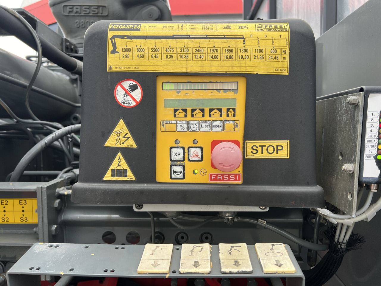 Mercedes-Benz Actros 3346 AK 6x6 Actros 3346 AK 6x6, 134t Anhängelast WSK, Heckkran Fassi F420AXP.26, Funk, Winde - Kraanwagen: afbeelding 3 Mercedes-Benz Actros 3346 AK 6x6 Actros 3346 AK 6x6, 134t Anhängelast WSK, Heckkran Fassi F420AXP.26, Funk, Winde - Kraanwagen: afbeelding 3