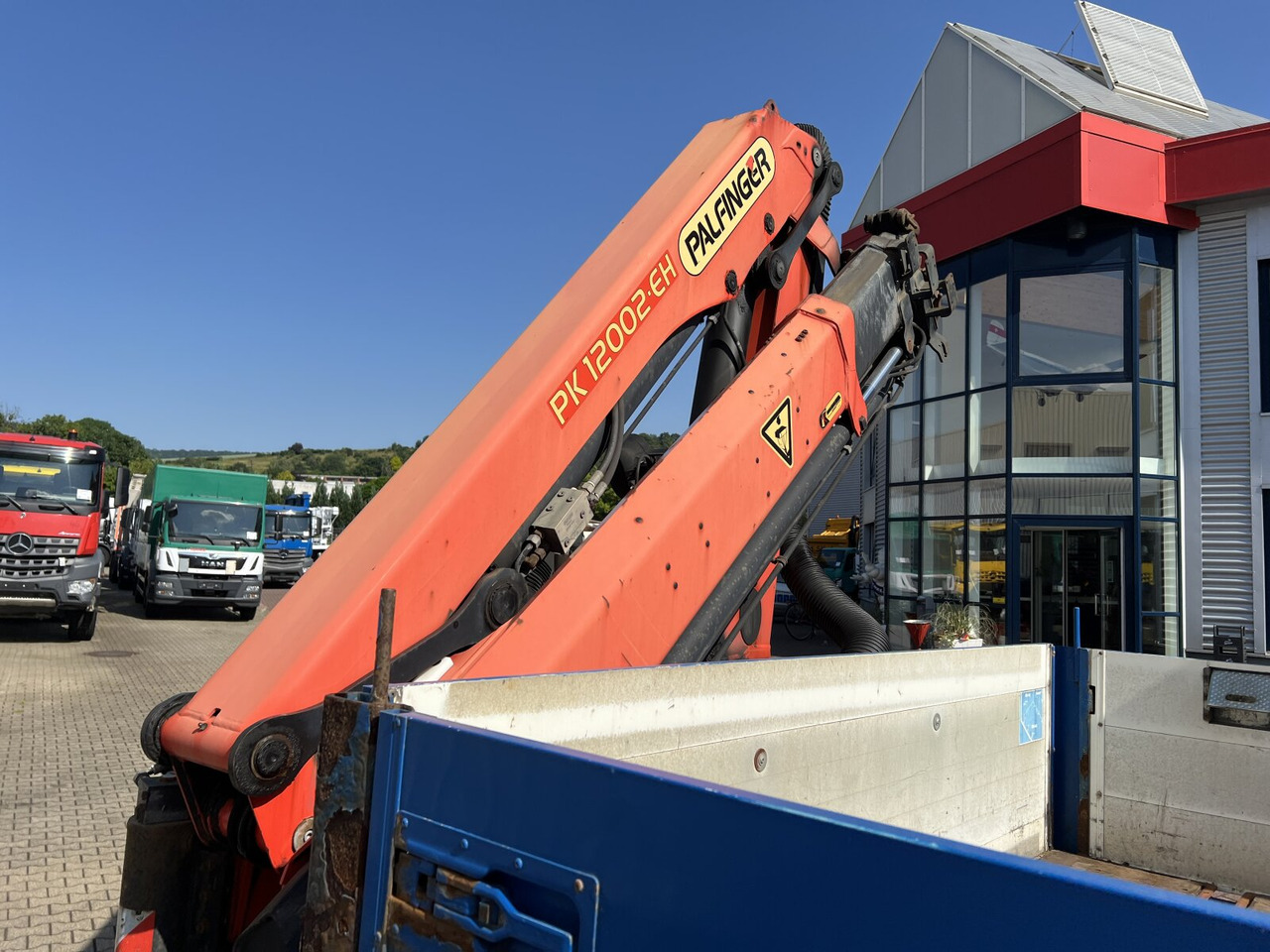 Mercedes-Benz Antos 1836 L 4x2 Antos 1836 L 4x2, Glastransporter, Heckkran Palfinger Pk 12002-EH, Funk - Kraanwagen: afbeelding 2 Mercedes-Benz Antos 1836 L 4x2 Antos 1836 L 4x2, Glastransporter, Heckkran Palfinger Pk 12002-EH, Funk - Kraanwagen: afbeelding 2