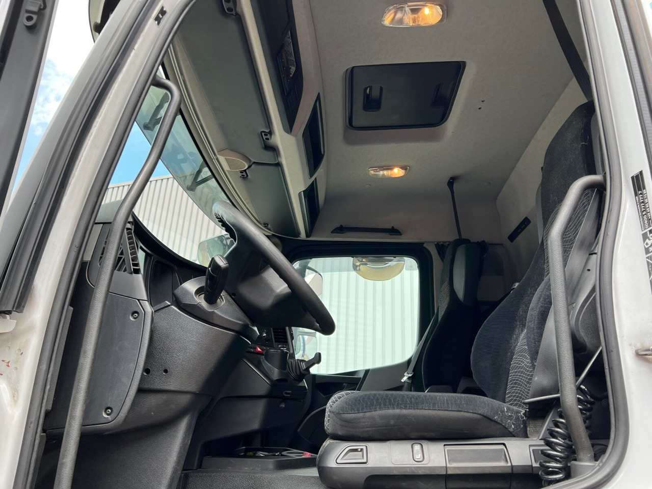 Mercedes-Benz Antos 1840 L 4x2 Antos 1840 L 4x2, Aufnahme für Mitnahmestapler - Schuifzeilen vrachtwagen: afbeelding 4 Mercedes-Benz Antos 1840 L 4x2 Antos 1840 L 4x2, Aufnahme für Mitnahmestapler - Schuifzeilen vrachtwagen: afbeelding 4