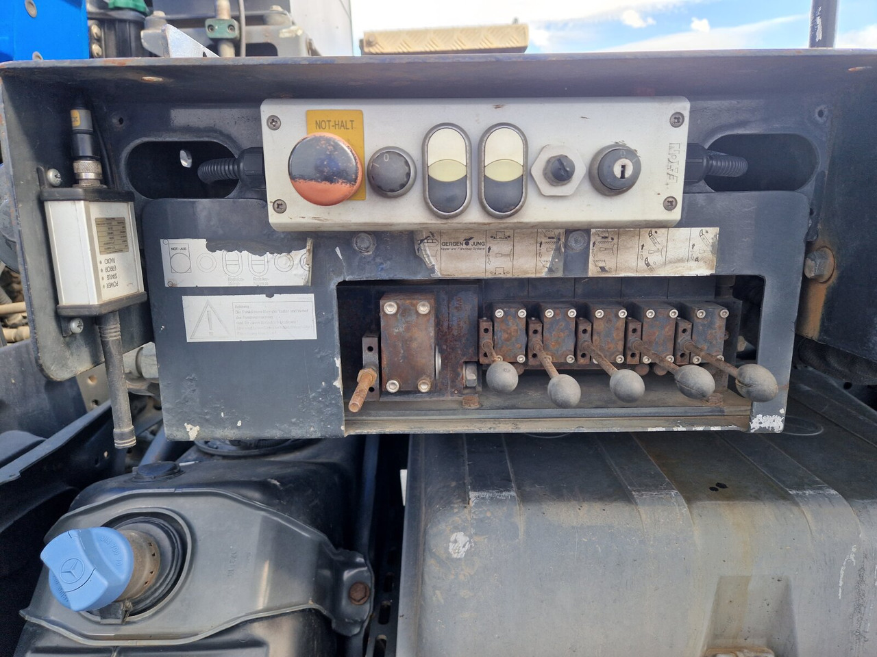 Mercedes-Benz Antos 1840 L Antos 1840 L, Gergen Teleskopabsetzkipper Adonis TAK 20, Funk - Portaalarmsysteem vrachtwagen: afbeelding 5 Mercedes-Benz Antos 1840 L Antos 1840 L, Gergen Teleskopabsetzkipper Adonis TAK 20, Funk - Portaalarmsysteem vrachtwagen: afbeelding 5