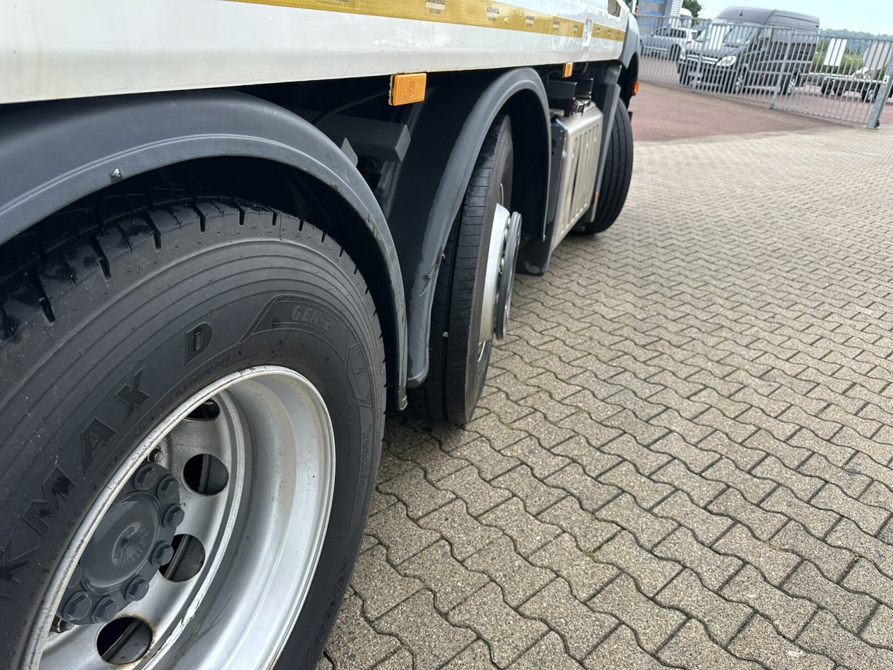 Mercedes-Benz Antos 2540 L 6x2 Antos 2540 L 6x2, Vorlauflenk-/Liftachse, Teleabsetzer - Portaalarmsysteem vrachtwagen: afbeelding 4 Mercedes-Benz Antos 2540 L 6x2 Antos 2540 L 6x2, Vorlauflenk-/Liftachse, Teleabsetzer - Portaalarmsysteem vrachtwagen: afbeelding 4