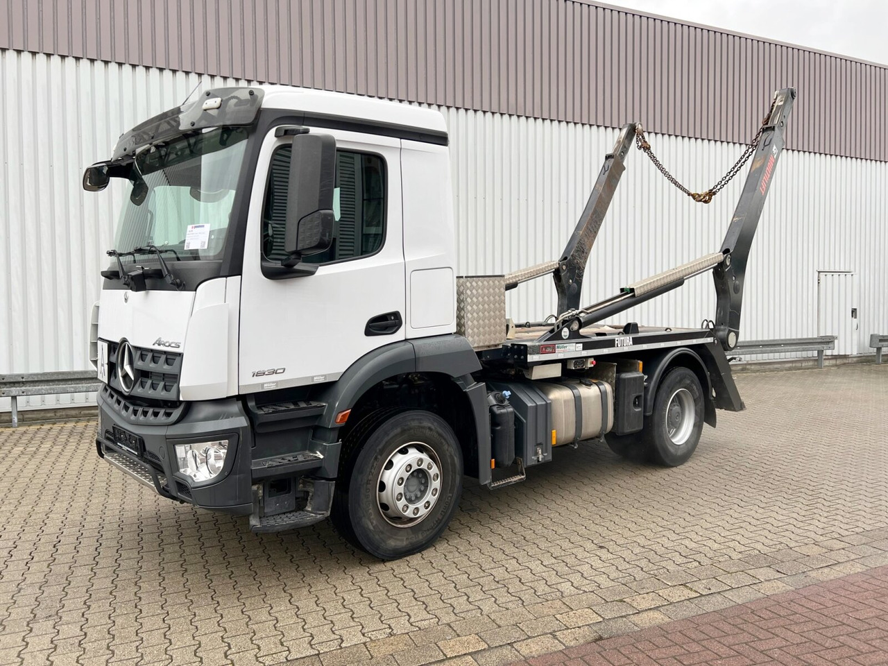 Mercedes-Benz Arocs 1830 K 4x2 Arocs 1830 K 4x2, Funk - Portaalarmsysteem vrachtwagen: afbeelding 1 Mercedes-Benz Arocs 1830 K 4x2 Arocs 1830 K 4x2, Funk - Portaalarmsysteem vrachtwagen: afbeelding 1