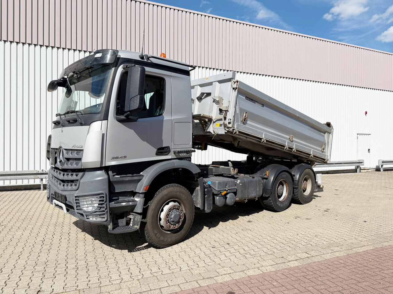 Mercedes-Benz Arocs 2643 LK 6x6 HAD Arocs 2643 LK 6x6 HAD, HydroDrive - Kipper vrachtwagen: afbeelding 1 Mercedes-Benz Arocs 2643 LK 6x6 HAD Arocs 2643 LK 6x6 HAD, HydroDrive - Kipper vrachtwagen: afbeelding 1
