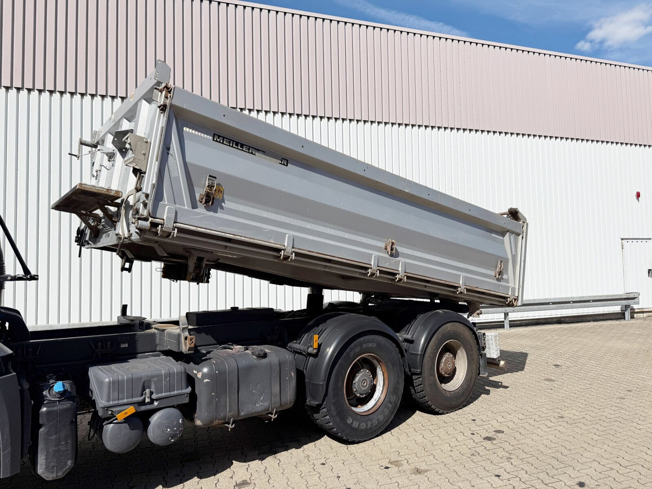 Mercedes-Benz Arocs 2643 LK 6x6 HAD Arocs 2643 LK 6x6 HAD, HydroDrive - Kipper vrachtwagen: afbeelding 2 Mercedes-Benz Arocs 2643 LK 6x6 HAD Arocs 2643 LK 6x6 HAD, HydroDrive - Kipper vrachtwagen: afbeelding 2