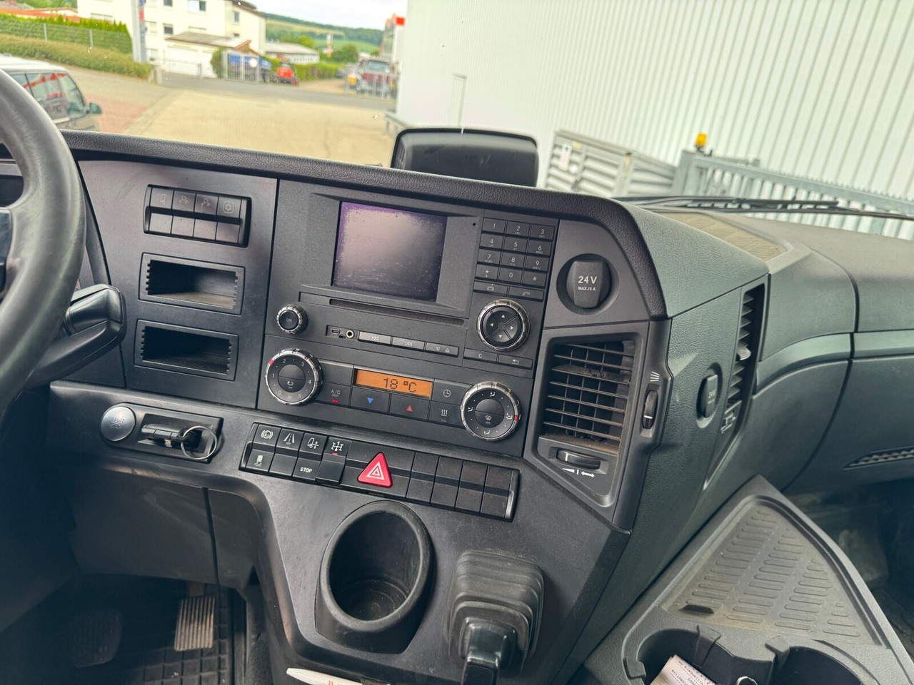 Leasing Mercedes-Benz Arocs 2651 L 6x4 Arocs 2651 L 6x4, Retarder, StreamSpace, Heckkran Epsilon M120L80 Mercedes-Benz Arocs 2651 L 6x4 Arocs 2651 L 6x4, Retarder, StreamSpace, Heckkran Epsilon M120L80: afbeelding 7 Leasing Mercedes-Benz Arocs 2651 L 6x4 Arocs 2651 L 6x4, Retarder, StreamSpace, Heckkran Epsilon M120L80 Mercedes-Benz Arocs 2651 L 6x4 Arocs 2651 L 6x4, Retarder, StreamSpace, Heckkran Epsilon M120L80: afbeelding 7