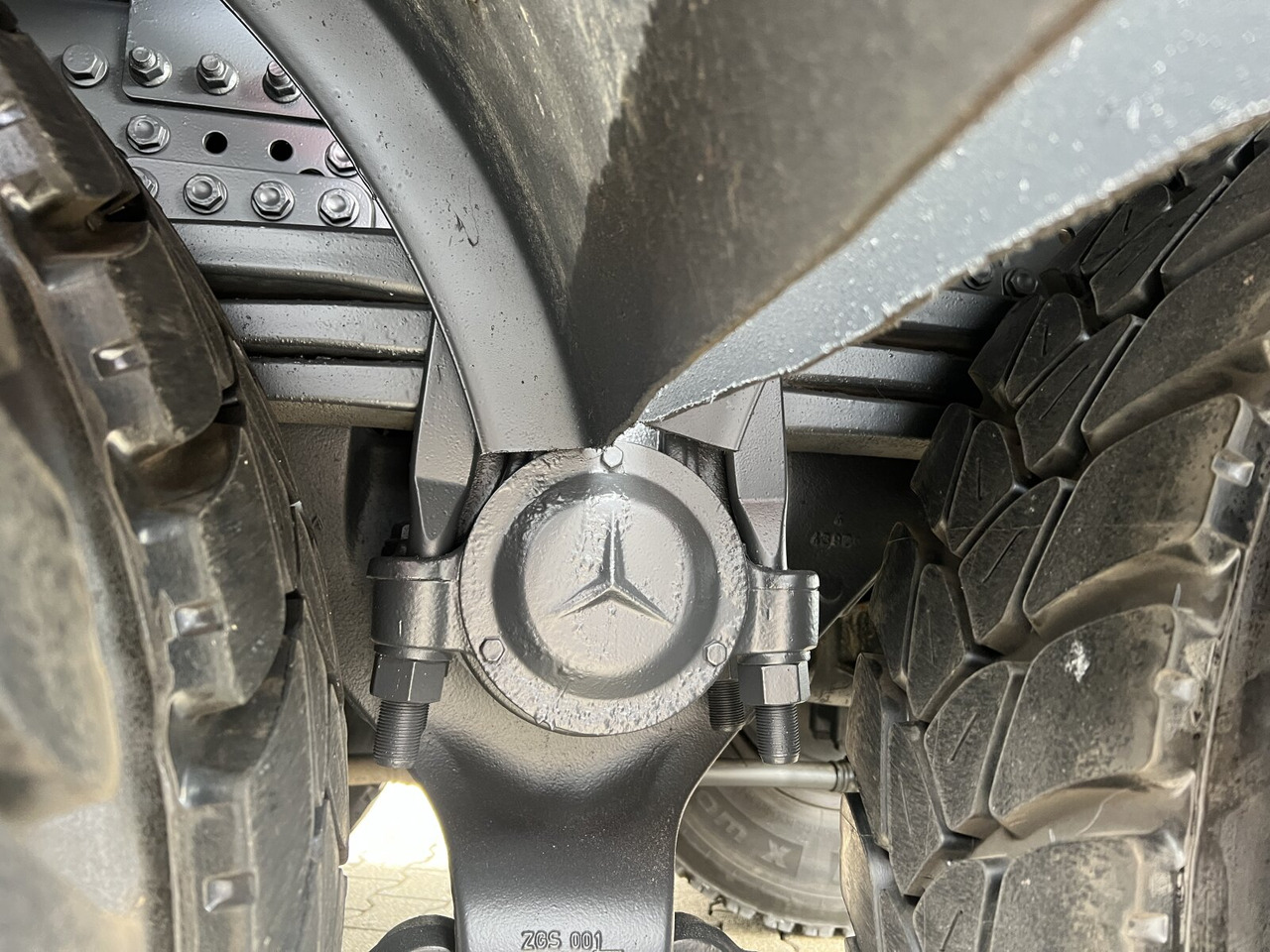 Mercedes-Benz Arocs 3243 K 8x4 Arocs 3243 K 8x4, Ressenig Thermo Alukipper 3-S - Kipper vrachtwagen: afbeelding 4 Mercedes-Benz Arocs 3243 K 8x4 Arocs 3243 K 8x4, Ressenig Thermo Alukipper 3-S - Kipper vrachtwagen: afbeelding 4