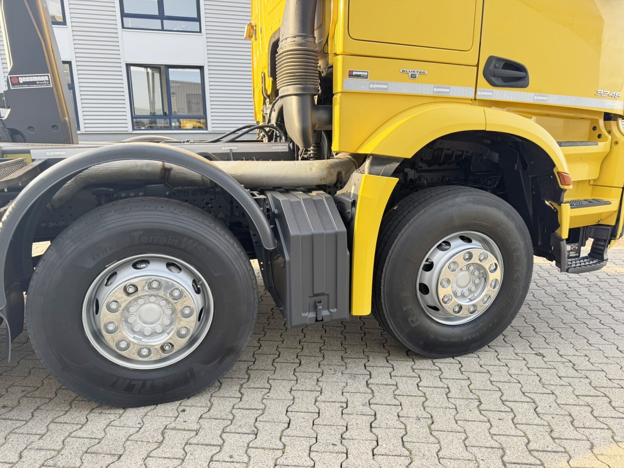 Mercedes-Benz Arocs 3245 LK 8x4/4 Arocs 3245 LK 8x4/4, Navi, Motorabtrieb, Meiller RK 30.67, Funk - Haakarmsysteem vrachtwagen: afbeelding 4 Mercedes-Benz Arocs 3245 LK 8x4/4 Arocs 3245 LK 8x4/4, Navi, Motorabtrieb, Meiller RK 30.67, Funk - Haakarmsysteem vrachtwagen: afbeelding 4