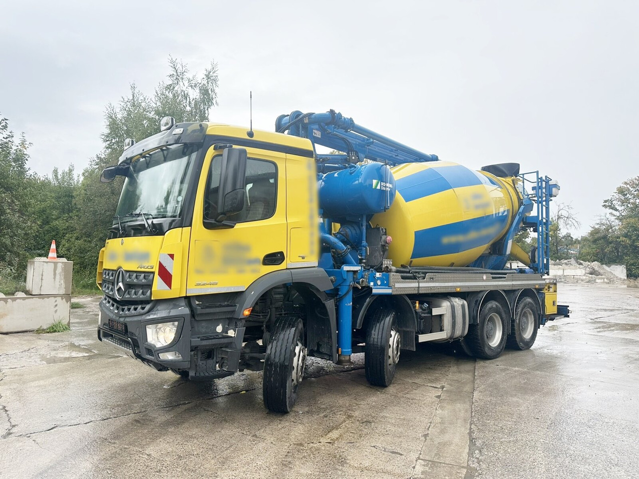 Mercedes-Benz Arocs 3246 B 8x4 Stetter Mischer 7m³, Pumpe 25m Arocs 3246 B 8x4 Stetter Mischer 7m³, Pumpe 25m - Betonmixer: afbeelding 1 Mercedes-Benz Arocs 3246 B 8x4 Stetter Mischer 7m³, Pumpe 25m Arocs 3246 B 8x4 Stetter Mischer 7m³, Pumpe 25m - Betonmixer: afbeelding 1