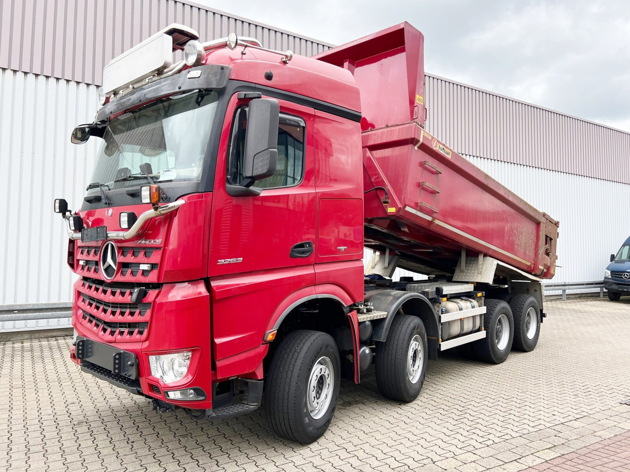 Mercedes-Benz Arocs 3263 8x4/4 Arocs 3263 8x4/4, Retarder, Stahlmulde ca.14m³, Hydr. Heckklappe - Kipper vrachtwagen: afbeelding 1 Mercedes-Benz Arocs 3263 8x4/4 Arocs 3263 8x4/4, Retarder, Stahlmulde ca.14m³, Hydr. Heckklappe - Kipper vrachtwagen: afbeelding 1