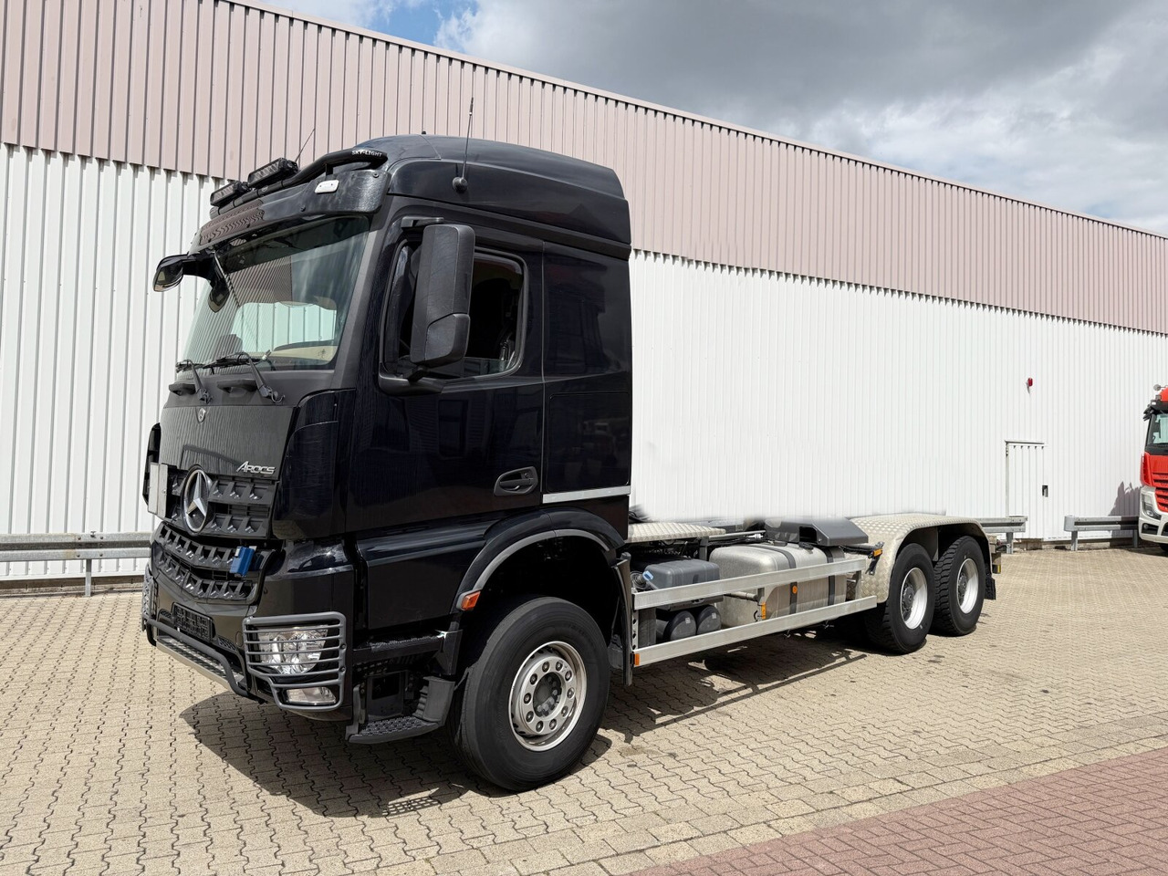 Mercedes-Benz Arocs 3351 6x4 Arocs 3351 6x4, Grounder, Retarder, Multimedia Cockpit, StreamSpace - Chassis vrachtwagen: afbeelding 1 Mercedes-Benz Arocs 3351 6x4 Arocs 3351 6x4, Grounder, Retarder, Multimedia Cockpit, StreamSpace - Chassis vrachtwagen: afbeelding 1