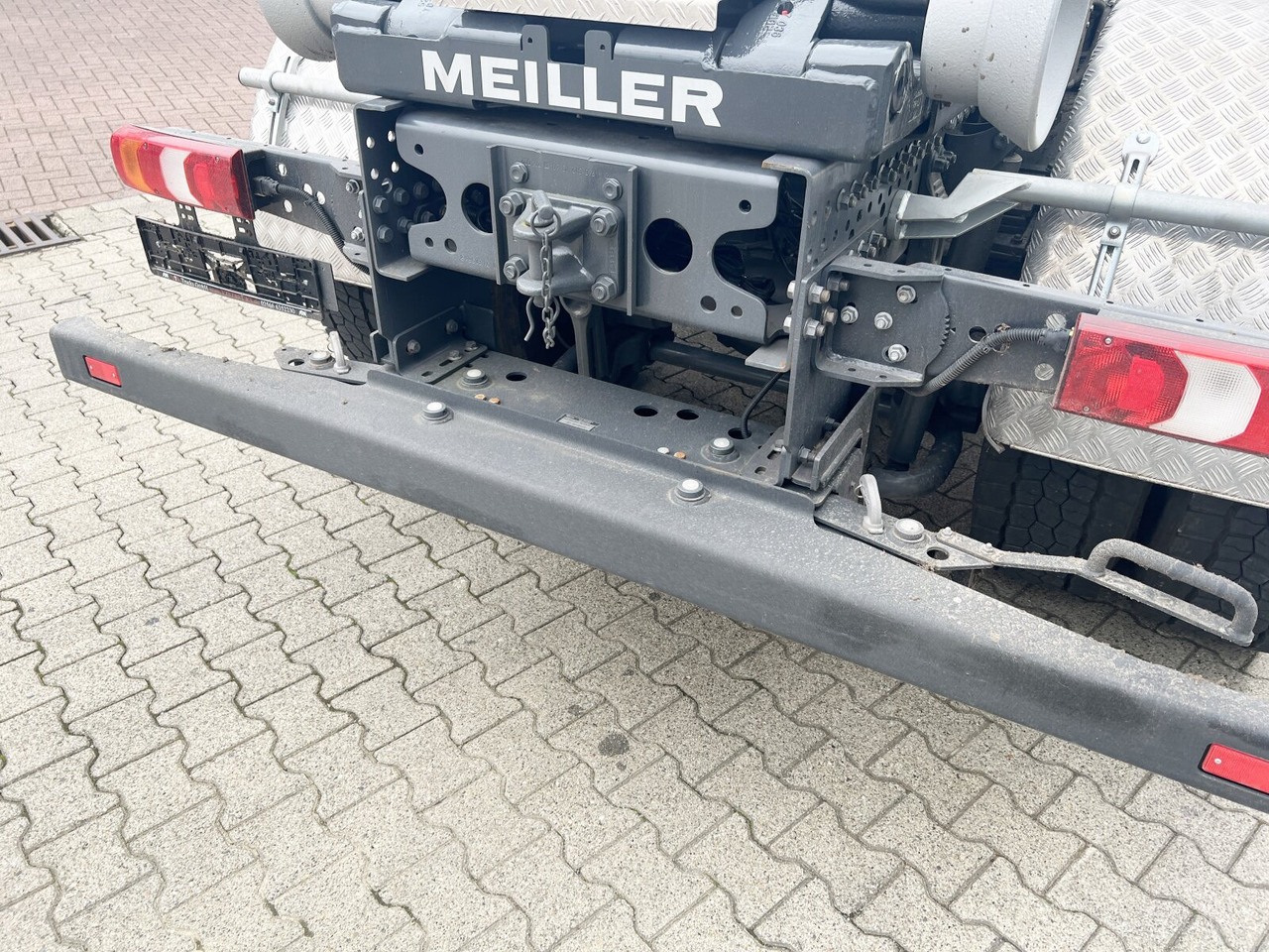 Mercedes-Benz Arocs 4142/48 8x4/4 Arocs 4142/48 8x4/4, Grounder, Meiller RS26 62-K, Funk, Motorabtrieb - Haakarmsysteem vrachtwagen: afbeelding 3 Mercedes-Benz Arocs 4142/48 8x4/4 Arocs 4142/48 8x4/4, Grounder, Meiller RS26 62-K, Funk, Motorabtrieb - Haakarmsysteem vrachtwagen: afbeelding 3