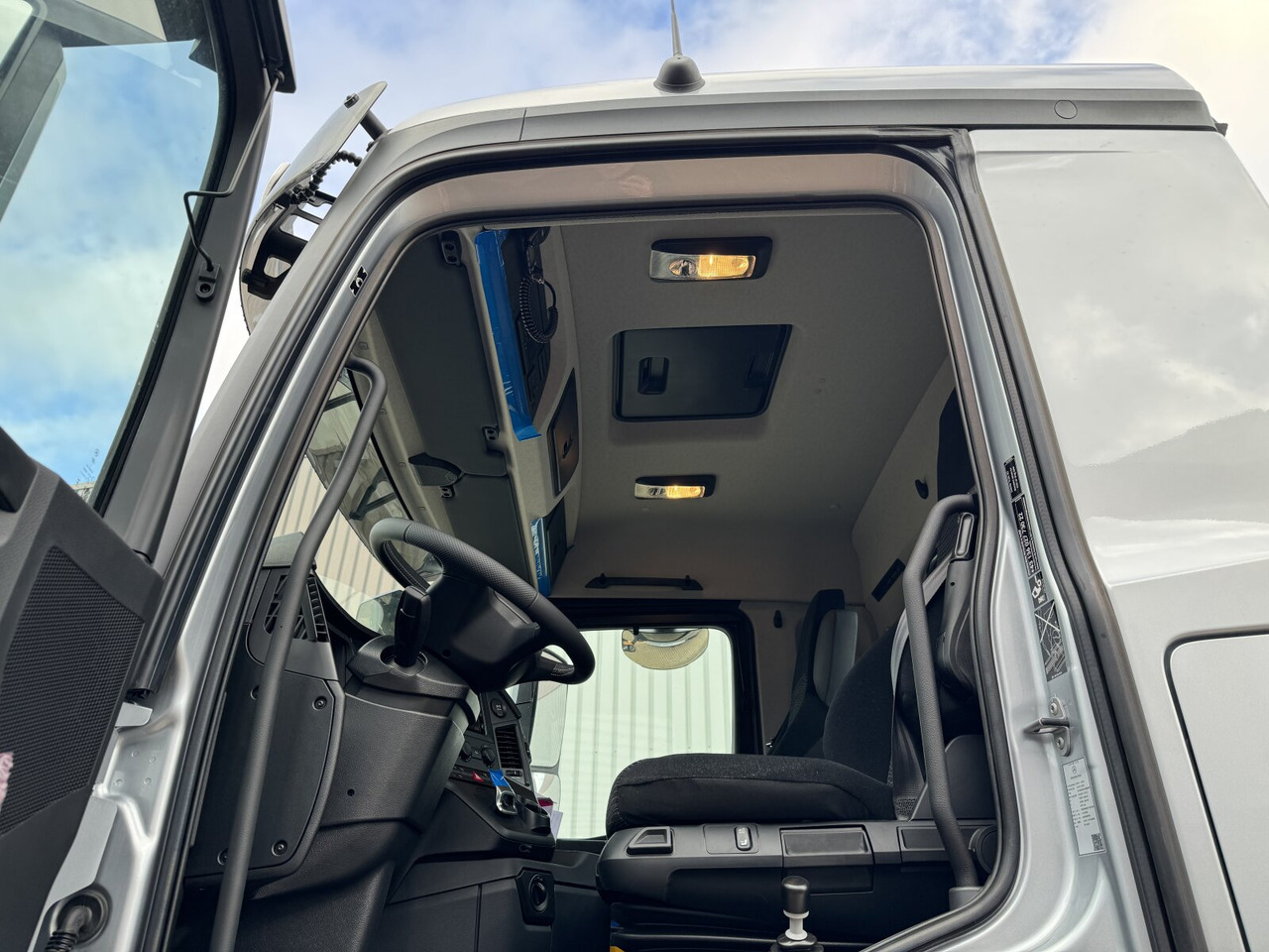 Mercedes-Benz Arocs 4148 K 8x4/4 Arocs 4148 K 8x4/4/45, Turbo-Retarder-Kupplung, Grounder - Haakarmsysteem vrachtwagen: afbeelding 3 Mercedes-Benz Arocs 4148 K 8x4/4 Arocs 4148 K 8x4/4/45, Turbo-Retarder-Kupplung, Grounder - Haakarmsysteem vrachtwagen: afbeelding 3