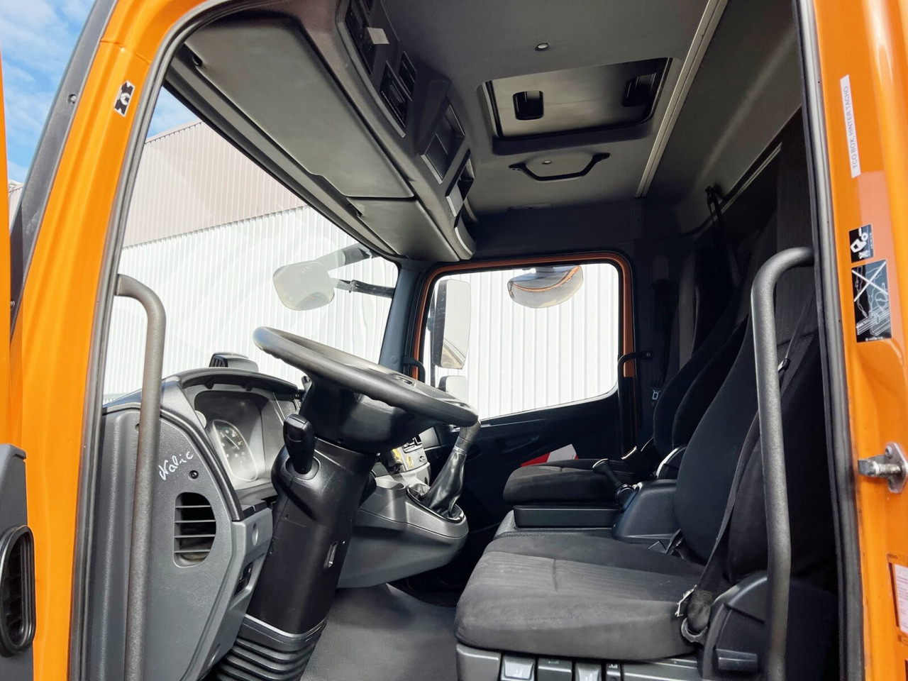 Mercedes-Benz Atego 1023 L 4x2 Atego 1023 L 4x2 mit Kran Fassi F85B.0.21 - Kraanwagen, Vrachtwagen met open laadbak: afbeelding 4 Mercedes-Benz Atego 1023 L 4x2 Atego 1023 L 4x2 mit Kran Fassi F85B.0.21 - Kraanwagen, Vrachtwagen met open laadbak: afbeelding 4