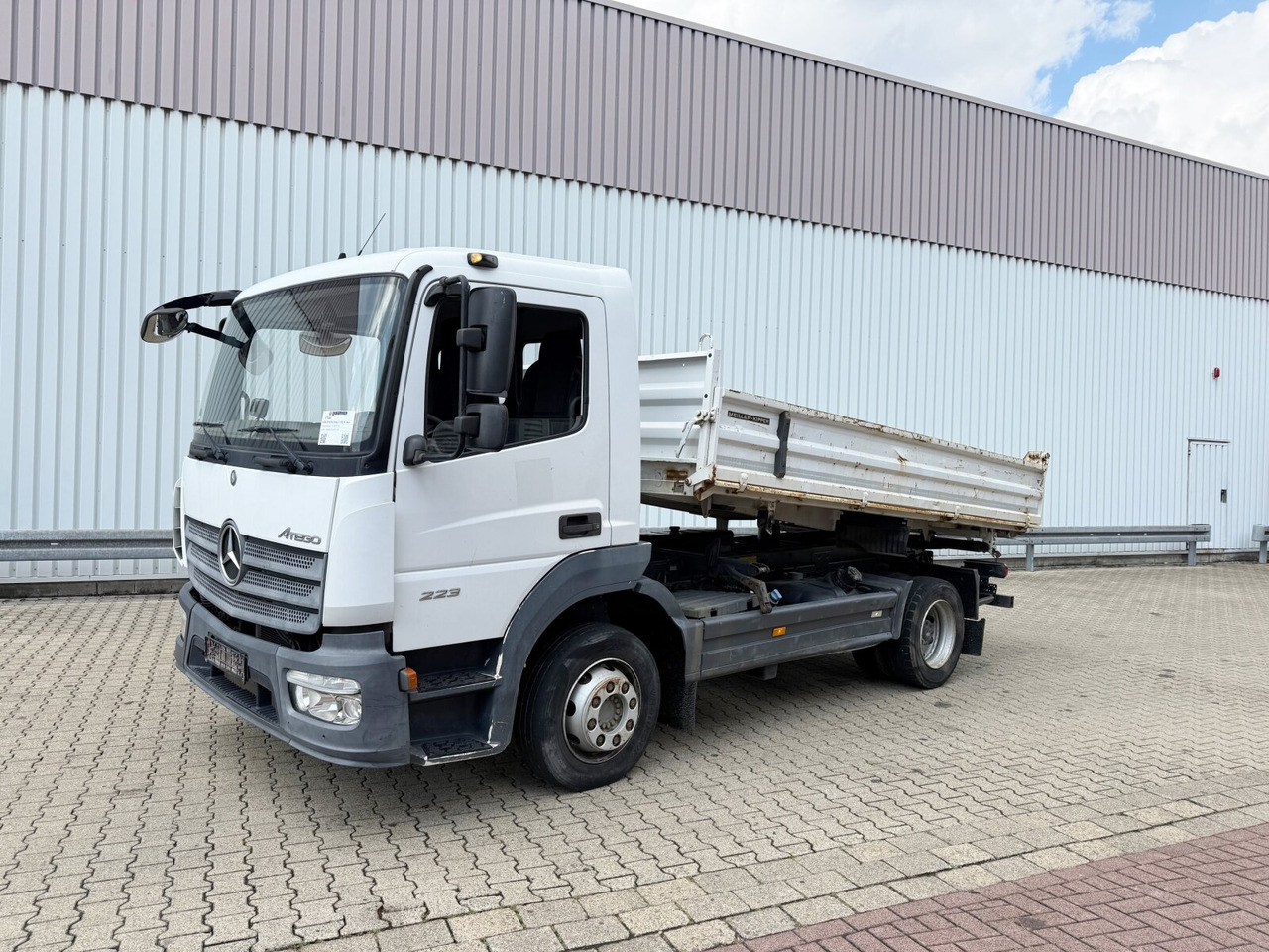 Mercedes-Benz Atego 1223 K 4x2 Atego 1223 K 4x2, 2x AHK - Kipper vrachtwagen: afbeelding 1 Mercedes-Benz Atego 1223 K 4x2 Atego 1223 K 4x2, 2x AHK - Kipper vrachtwagen: afbeelding 1