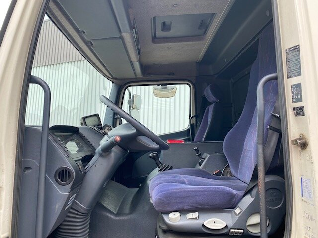 Mercedes-Benz Atego 1323 L 4x2 Atego 1323 L 4x2 Kühlkoffer, Carrier, Trennwand, LBW - Koelwagen vrachtwagen: afbeelding 4 Mercedes-Benz Atego 1323 L 4x2 Atego 1323 L 4x2 Kühlkoffer, Carrier, Trennwand, LBW - Koelwagen vrachtwagen: afbeelding 4