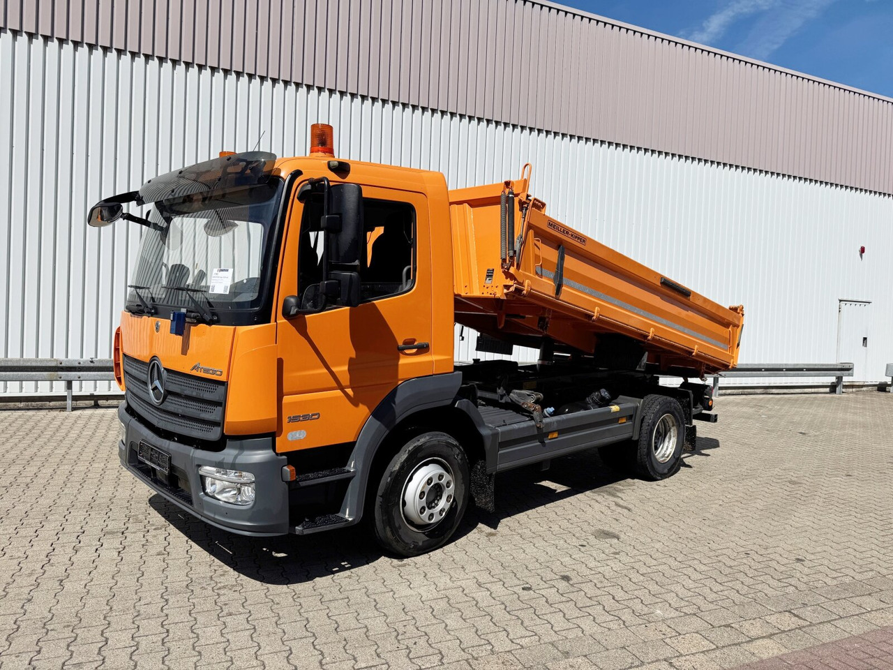 Mercedes-Benz Atego 1530 K 4x2 Atego 1530 K 4x2, Meiller 3-Seiten, 2x AHK - Kipper vrachtwagen: afbeelding 1 Mercedes-Benz Atego 1530 K 4x2 Atego 1530 K 4x2, Meiller 3-Seiten, 2x AHK - Kipper vrachtwagen: afbeelding 1